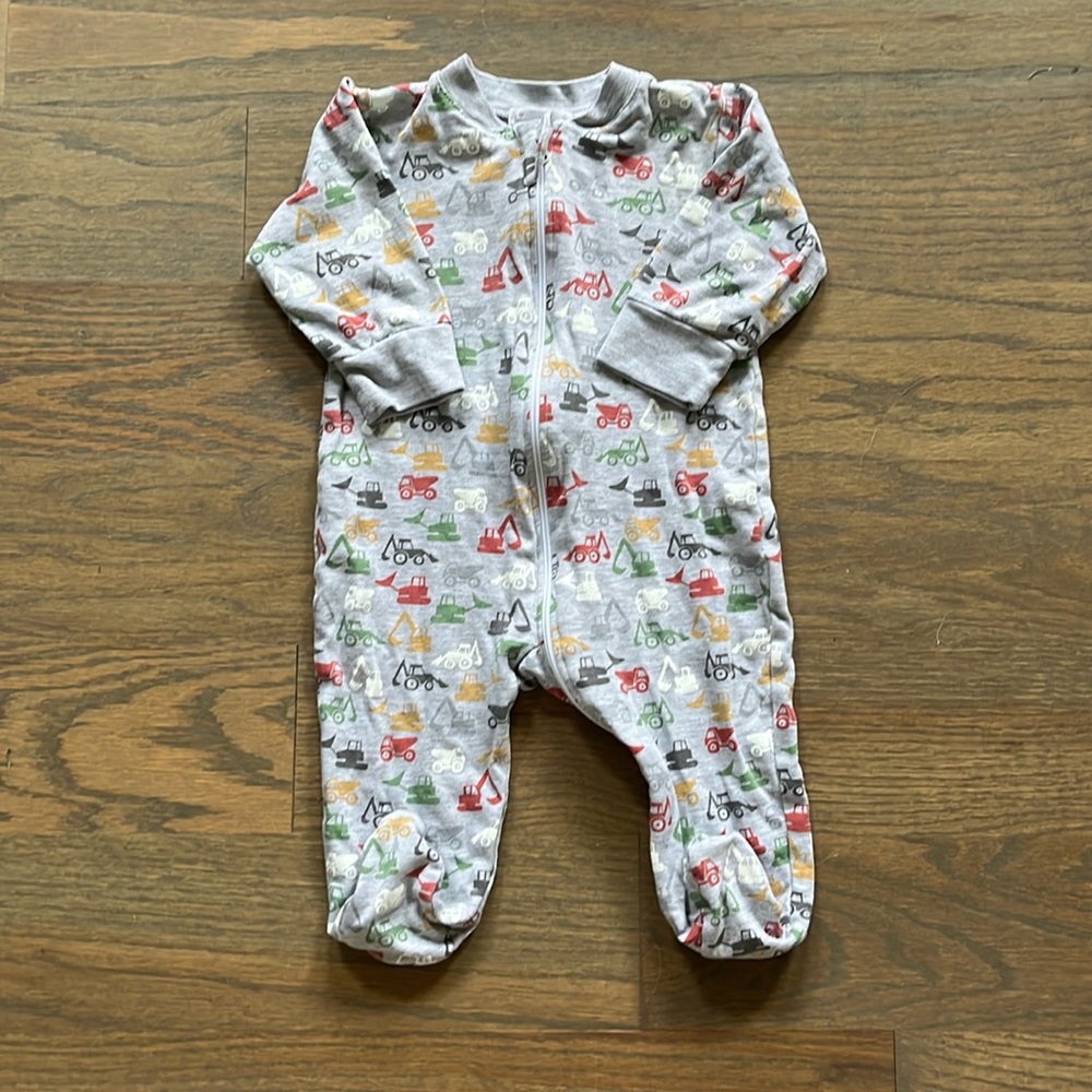 Kissy kissy Infant Construction Vehicle Zipper Footie - Size 6-9 Months